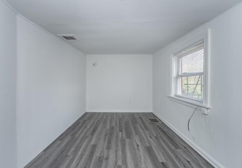 235 Emming St, Cincinnati OH 45219-1464 exterior