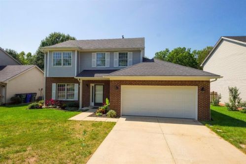 476 Amberley Dr, Lexington, KY 40515-4774