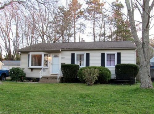 3621 Carolina St, Massillon, OH 44646-3201