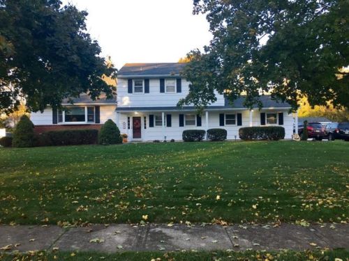 65 Wellington Rd, East Freehold, NJ 07728-1545