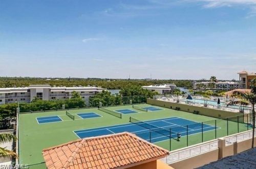 450 Bayfront Pl, Naples FL  34102-6467 exterior