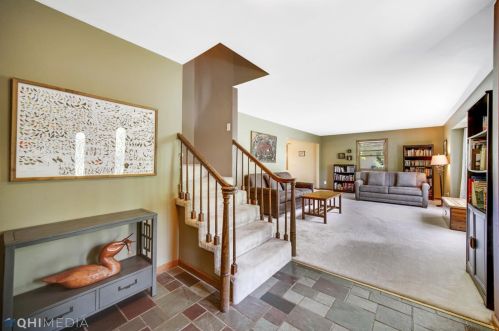 152 Southport Dr, Valpo, IN 46385-6058