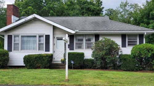 70 Union St, Manchester, CT 06042-1902