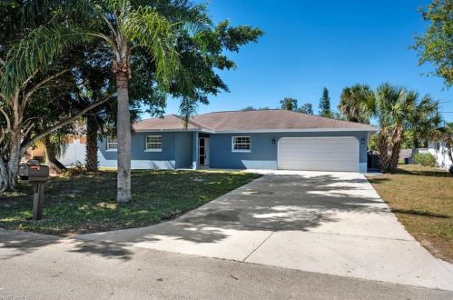 27844 Temple Terrace Dr, Bonita Springs, FL 34135-5741