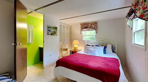 328 Mohican Trl, Mercer PA  16137-9333 exterior