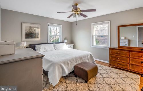 9210 Capricorn Ct, Springfield VA 22015-3513 exterior