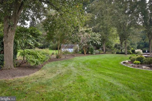 258 Aldrin Dr, Prospectville PA 19002-4101 exterior