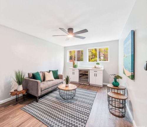 981687 Kiawe St, Aiea HI  96701-1737 exterior