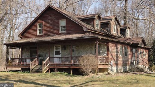 3760 White Oak Rd, Lapark, PA 17562-9403