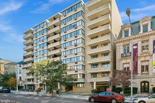 1325 18th St, Washington DC  20036-6515 exterior