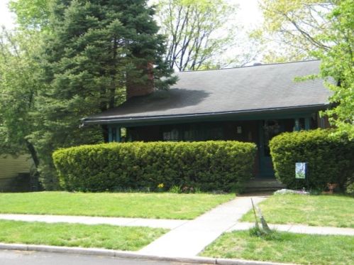 67 Sheridan Ave, Newport, KY 41075-2568