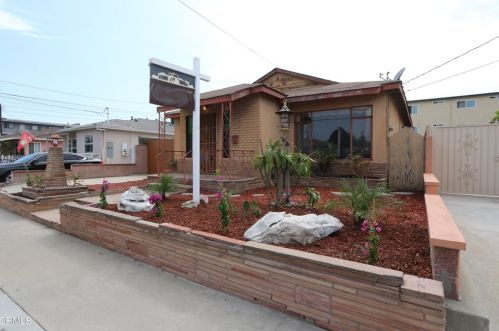 13521 Cerise Ave, Hawthorne, CA 90250-7705
