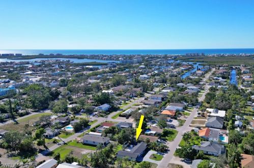 4321 Mariner Rd, Bonita Springs FL 34134-3964 exterior