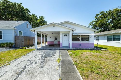 5134 15th Ave, Saint Petersburg, FL 33707-4322