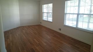 1065 Morning Glory Dr, Monroe Twp NJ  08831-5343 exterior