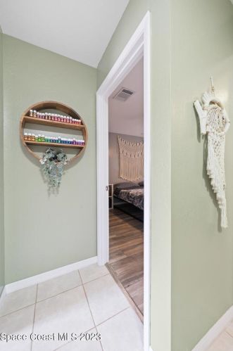 955 Schumann Dr, Sebastian FL  32958-5331 exterior