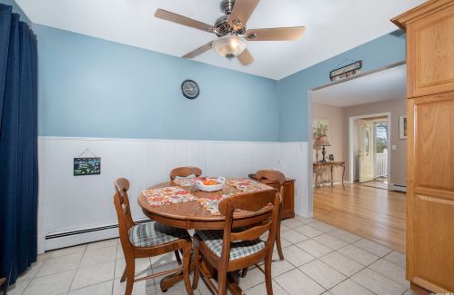 13 Maryland Blvd, Hampton Bays NY  11946-2652 exterior