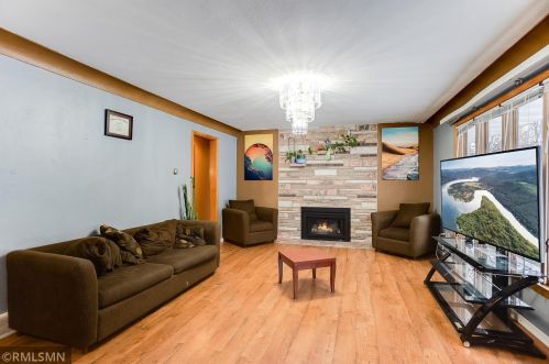 4510 Douglas Dr, Minneapolis, MN 55422-1031