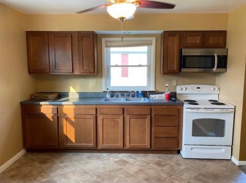 605 Grand Ave, Clinton County OH  45169-1024 exterior