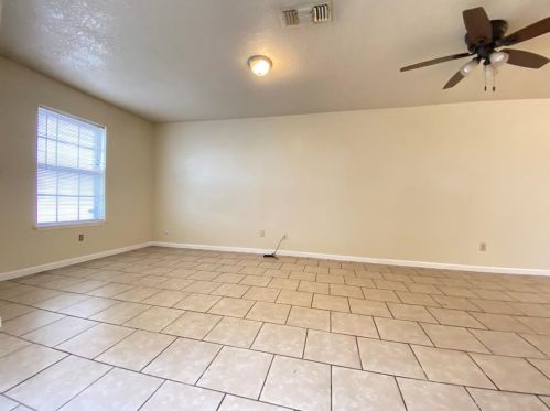 2411 53rd St, Galveston, TX 77551-5622
