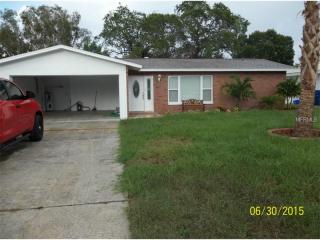 818 19th St, Largo, FL 33770-4305