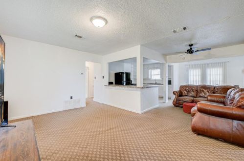 2001 3rd Ave, Texas City TX  77590-7308 exterior