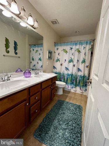 148 Killian Ln, Charles Town WV  25414-4939 exterior