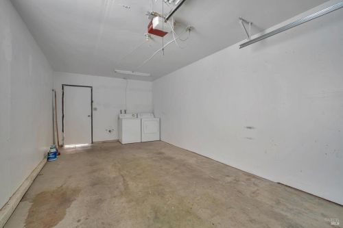 1642 Yardley St, Santa Rosa CA 95403-2390 exterior