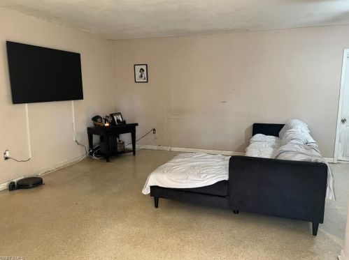 10630 Rogers Ln, Bonita Springs, FL 34135-5137
