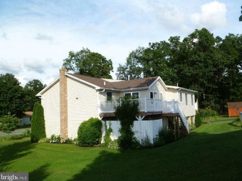 1264 Baltimore Rd, Lees Cross Roads, PA 17257-9422