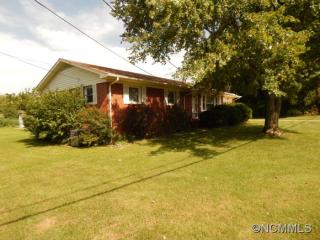 429 Wells Rd, Canton, NC 28716-6389
