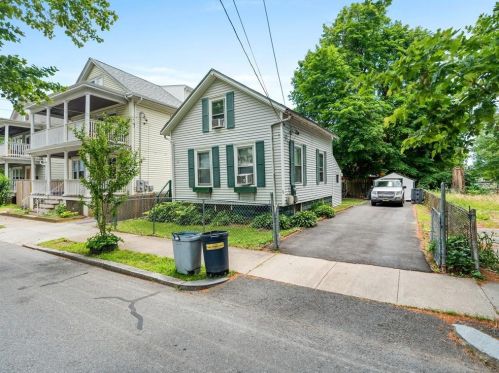 62 Fisk St, Providence, RI 02905-1414