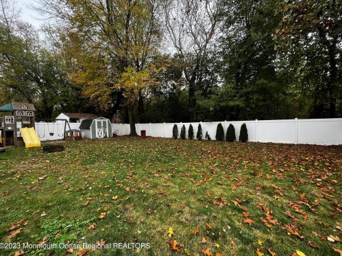 26 Racoon Dr, Hazlet NJ  07730-1418 exterior
