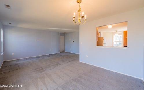 52 Perri Rd, East Freehold NJ  07728-4140 exterior