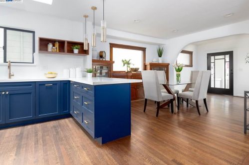 5137 Fairfax Ave, Oakland CA  94601-5410 exterior