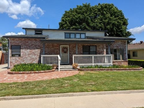 610 Orange Ave, Brea, CA 92821-6557