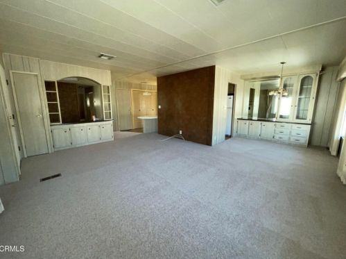 220 Gaviota Pl, Oxnard CA  93033-6464 exterior