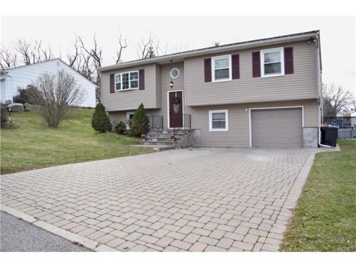 106 Harold Ave, Cornwall, NY 12518-1226