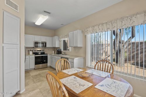 22209 Las Brizas Ln, Sun City AZ 85375-2858 exterior