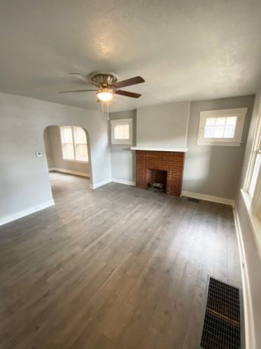 1601 Laketon Rd, Pittsburgh, PA 15221-1603