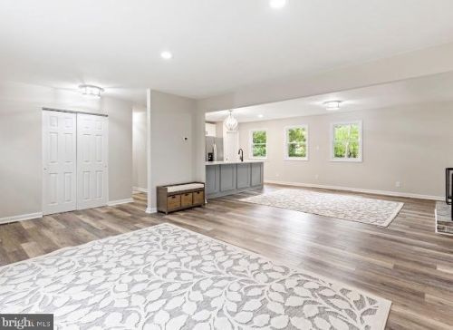 4 Whippoorwill Dr, Erial NJ  08081-9329 exterior