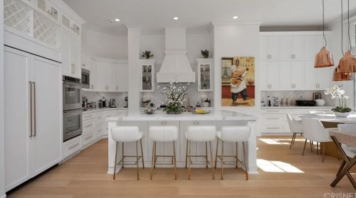 3825 Prado Del Trigo, Calabasas CA  91302-3638 exterior