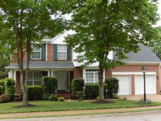 5140 Bay Overlook Dr, Hermitage, TN 37076-3652