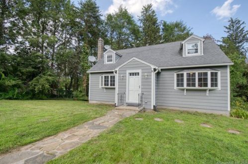 16 Rose St, Waterbury, CT 06716-2412