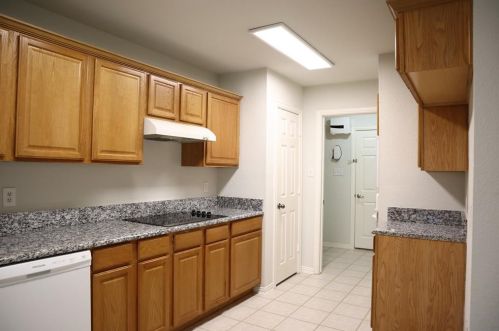 1703 Treasure Cay Dr, Midlothian TX  76063-8537 exterior