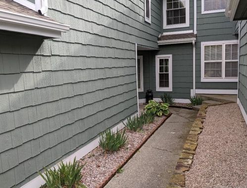 42 Spyglass Cir, Groton, CT 06340-6203