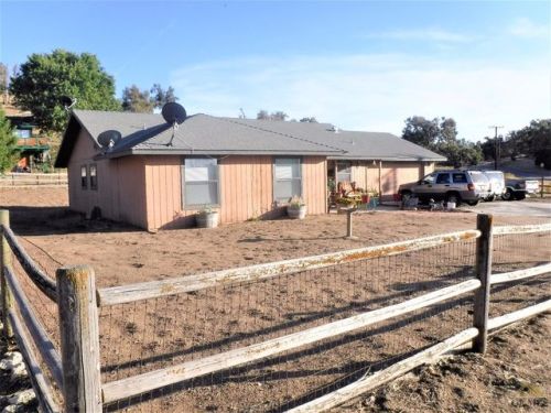 26100 Columbia Way, Tehachapi, CA 93561-9239