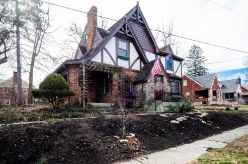 6341 Hamilton Ave, Cincinnati OH 45224-2011 exterior