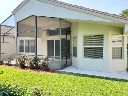 7797 Stanza St, Boynton Beach, FL 33437-6624