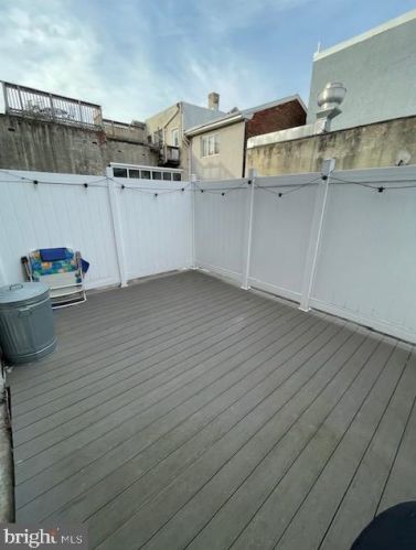 620 Front St, Philadelphia PA  19147-1703 exterior